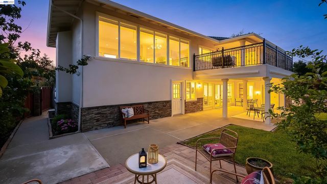 27734 Fallen Leaf Ct, Hayward, CA 94542
