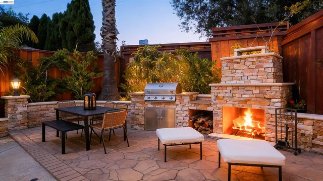 27734 Fallen Leaf Ct, Hayward, CA 94542