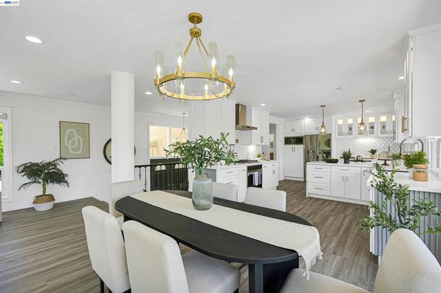 27734 Fallen Leaf Ct, Hayward, CA 94542