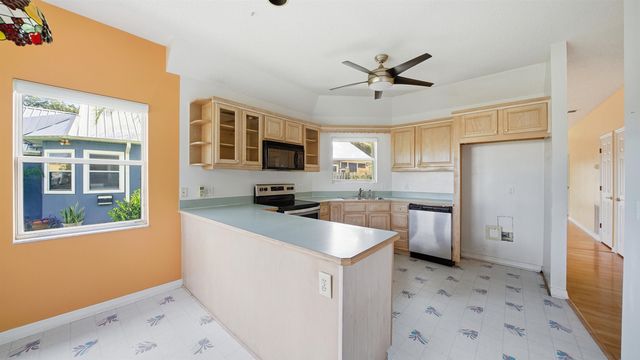 409 Arricola Ave, St Augustine, FL 32080