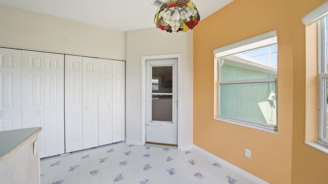 409 Arricola Ave, St Augustine, FL 32080