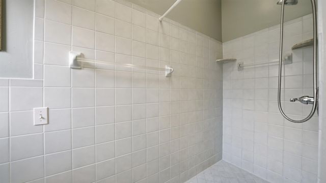 409 Arricola Ave, St Augustine, FL 32080