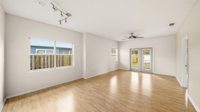 409 Arricola Ave, St Augustine, FL 32080