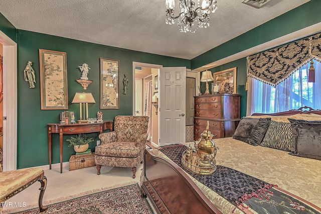 326 Hickory Bluff 326, Johnson City, TN 37601