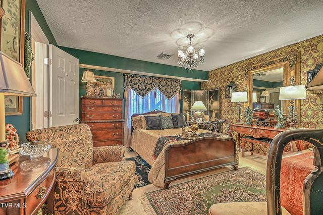 326 Hickory Bluff 326, Johnson City, TN 37601