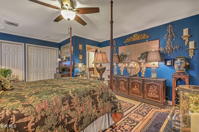 326 Hickory Bluff 326, Johnson City, TN 37601