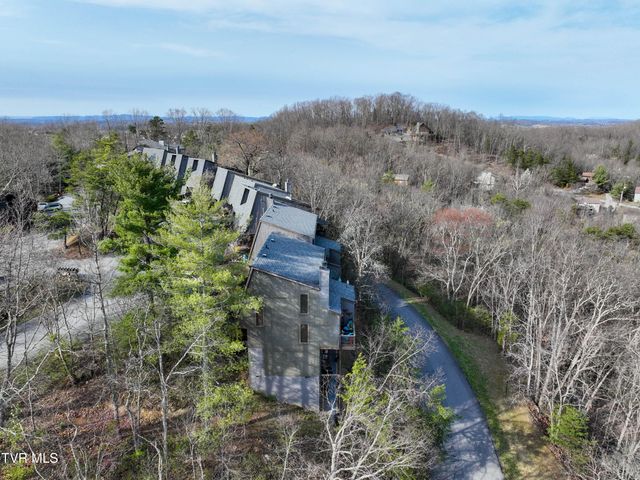 326 Hickory Bluff 326, Johnson City, TN 37601