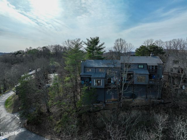 326 Hickory Bluff 326, Johnson City, TN 37601