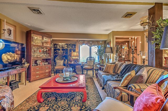 326 Hickory Bluff 326, Johnson City, TN 37601