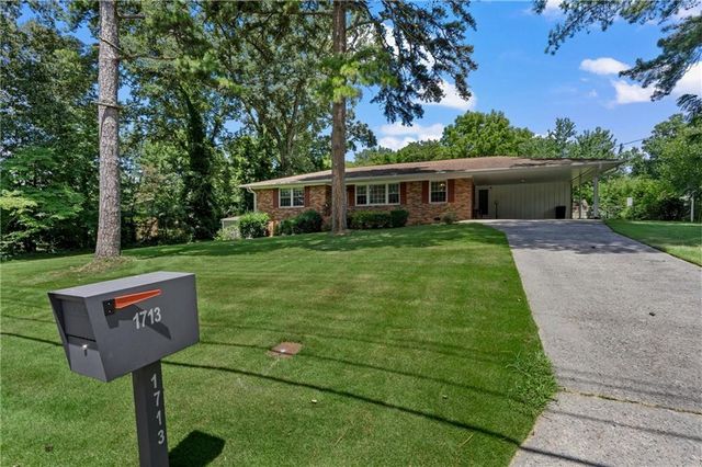 1713 Kimberly Drive SW, Marietta, GA 30008