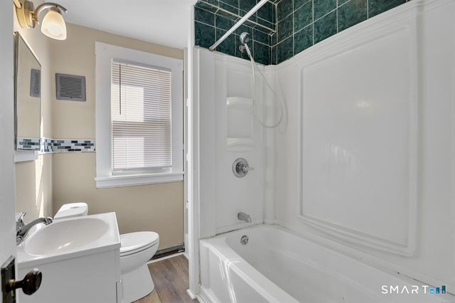 23 Day Street, New Britain, CT 06051