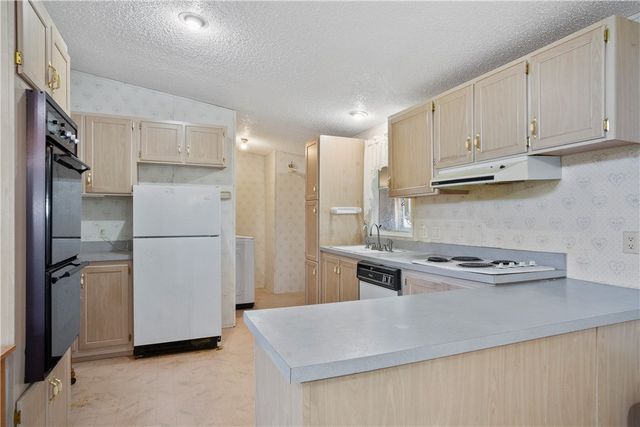 16693 N Lakeside Drive, Dolan Springs, AZ 86441