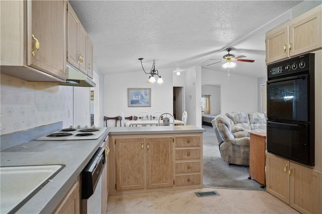 16693 N Lakeside Drive, Dolan Springs, AZ 86441