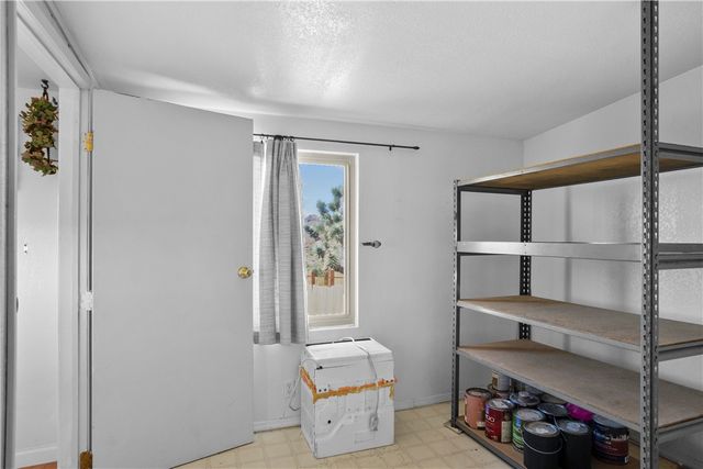 16693 N Lakeside Drive, Dolan Springs, AZ 86441