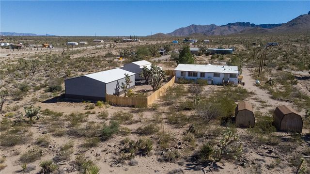 16693 N Lakeside Drive, Dolan Springs, AZ 86441