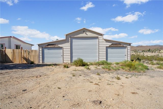 16693 N Lakeside Drive, Dolan Springs, AZ 86441