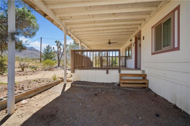 16693 N Lakeside Drive, Dolan Springs, AZ 86441