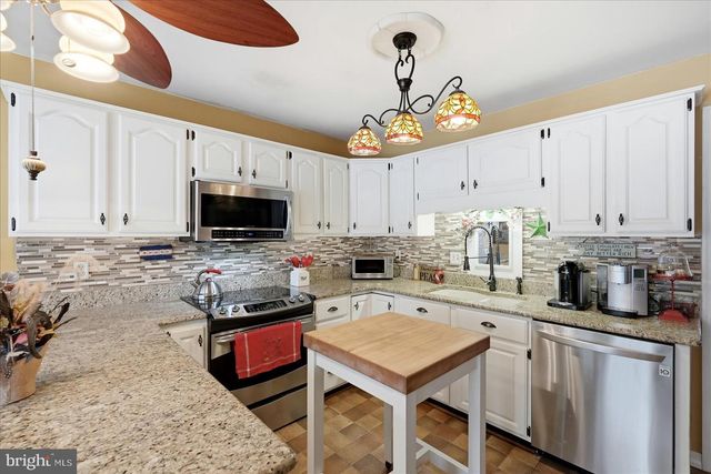 14391 CLEARVIEW AVE, Gainesville, VA 20155