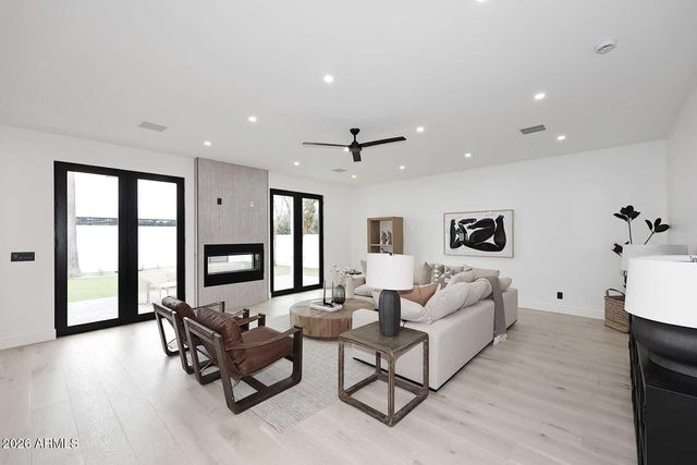 3106 N VALENCIA Lane, Phoenix, AZ 85018