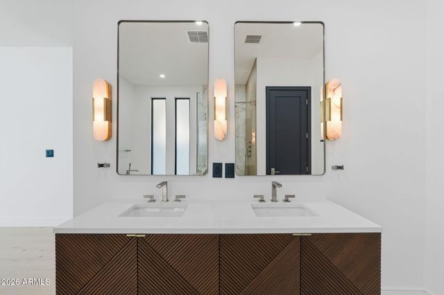 3106 N VALENCIA Lane, Phoenix, AZ 85018