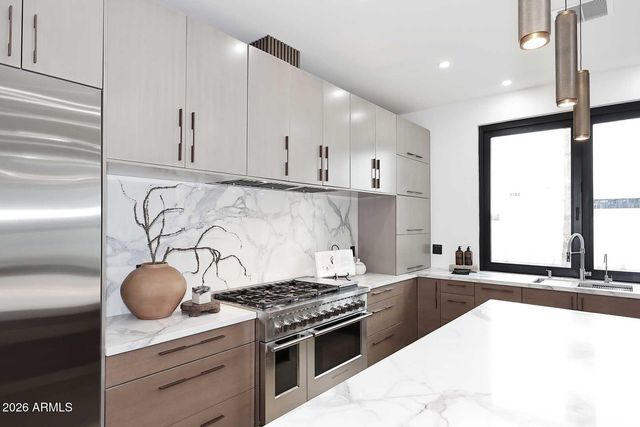 3106 N VALENCIA Lane, Phoenix, AZ 85018