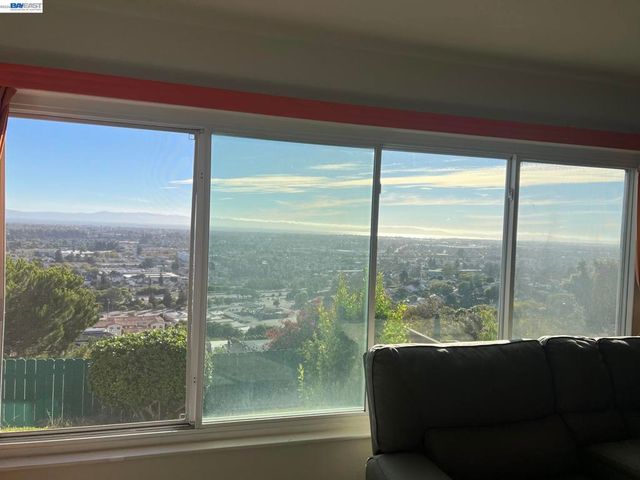2317 Prosperity Way, San Leandro, CA 94578