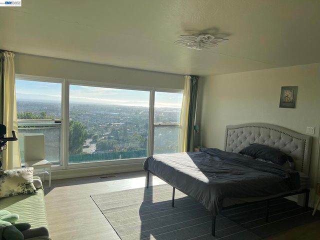 2317 Prosperity Way, San Leandro, CA 94578