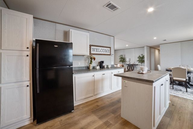 2013 Buffet Way, Poolville, TX 76487