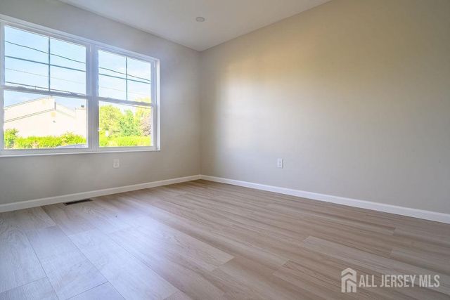 10-B Delar Parkway B, Franklin Twsp, NJ 08823