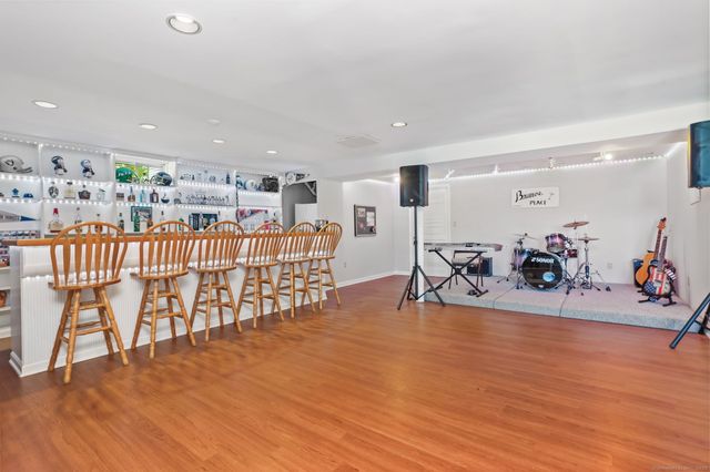 132 Merrimac Drive, Trumbull, CT 06611