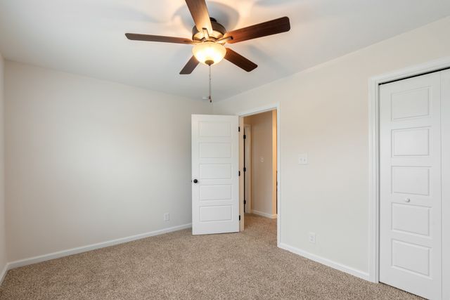 412 Hillside Dr, Clarksville, TN 37040