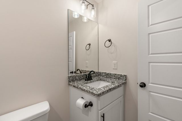 412 Hillside Dr, Clarksville, TN 37040