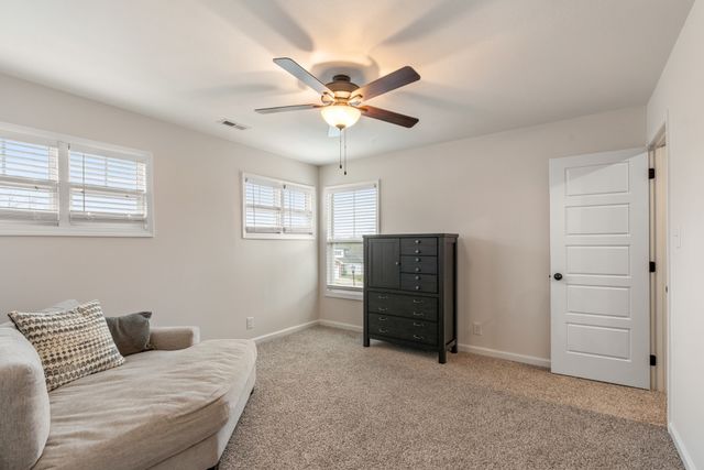 412 Hillside Dr, Clarksville, TN 37040