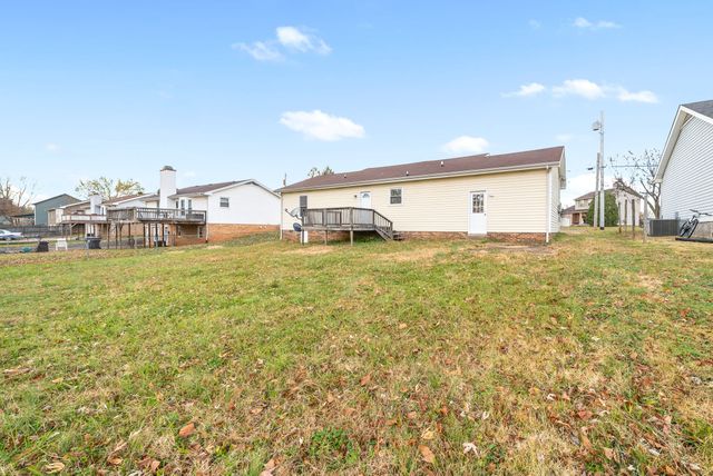 3370 Mallard Dr, Clarksville, TN 37042