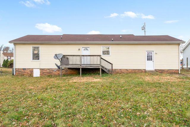 3370 Mallard Dr, Clarksville, TN 37042