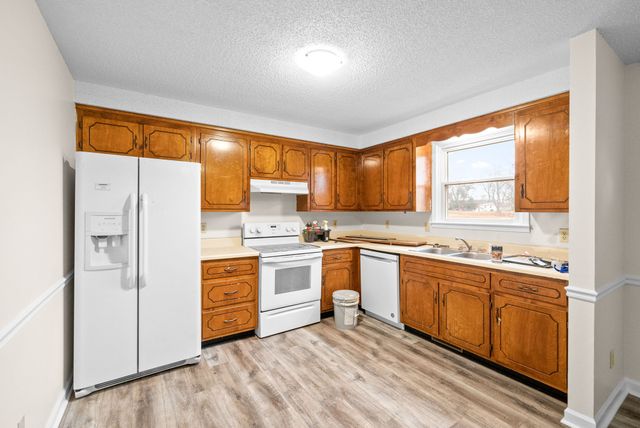 3370 Mallard Dr, Clarksville, TN 37042