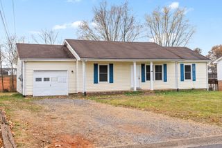 3370 Mallard Dr, Clarksville, TN 37042