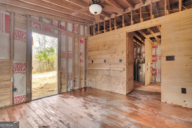 4271 Three Bridges Road, Gillsville, GA 30543