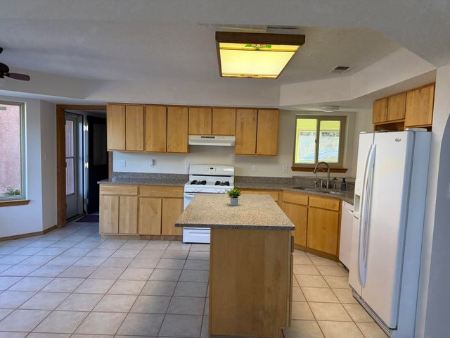 14 Asher Lane, Tijeras, NM 87059