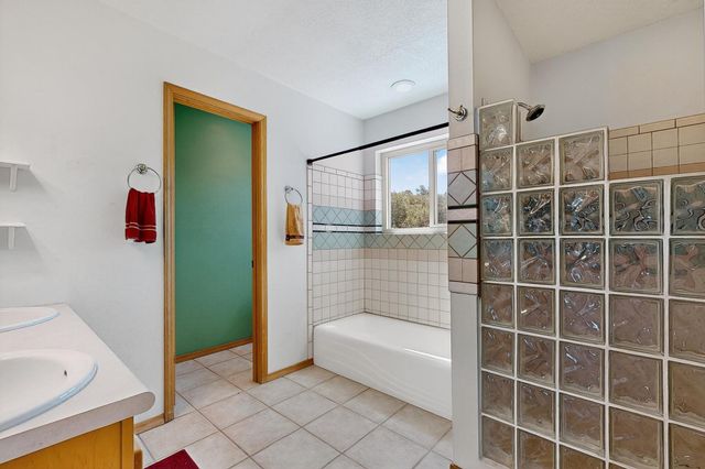 14 Asher Lane, Tijeras, NM 87059