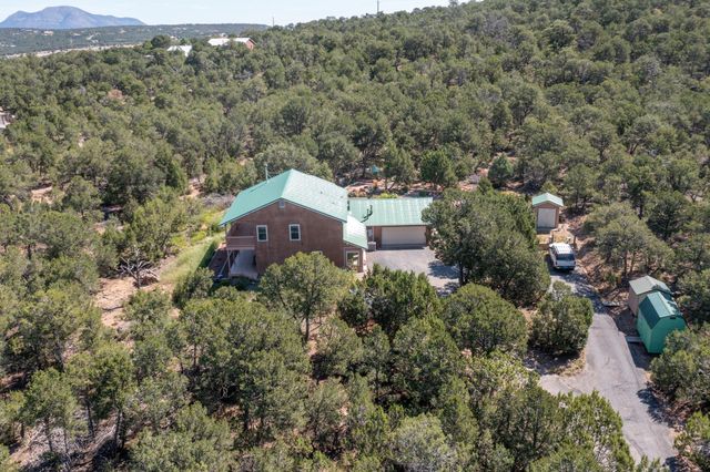 14 Asher Lane, Tijeras, NM 87059