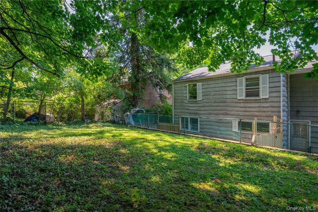 74 Jervis Road, Yonkers, NY 10705
