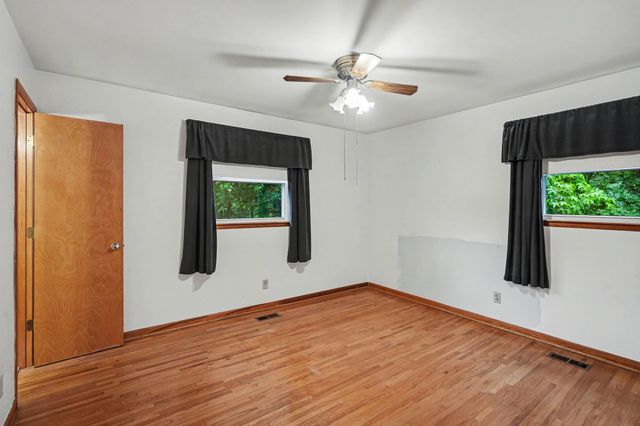 1008 Cunniff Rd, Ashland City, TN 37015