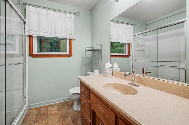 1008 Cunniff Rd, Ashland City, TN 37015