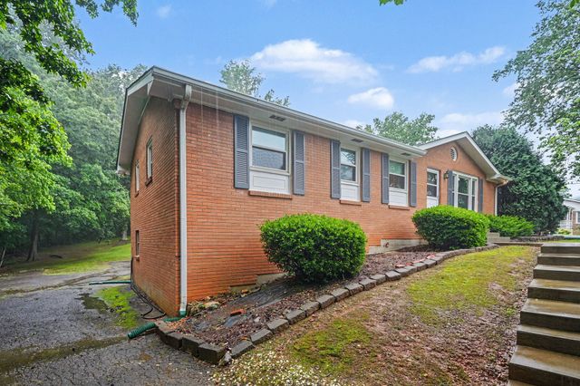 1008 Cunniff Rd, Ashland City, TN 37015