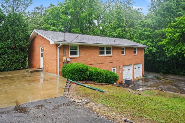 1008 Cunniff Rd, Ashland City, TN 37015