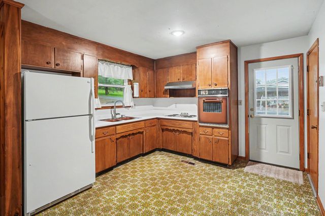1008 Cunniff Rd, Ashland City, TN 37015