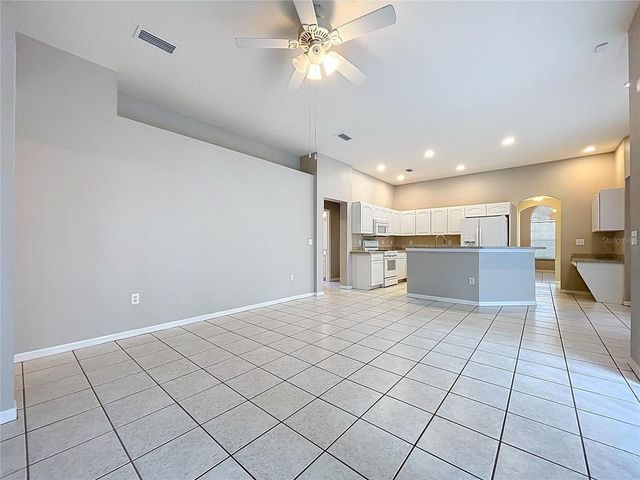 6813 REGENTS VILLAGE WAY, Apollo Beach, FL 33572