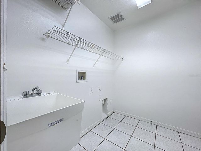 6813 REGENTS VILLAGE WAY, Apollo Beach, FL 33572