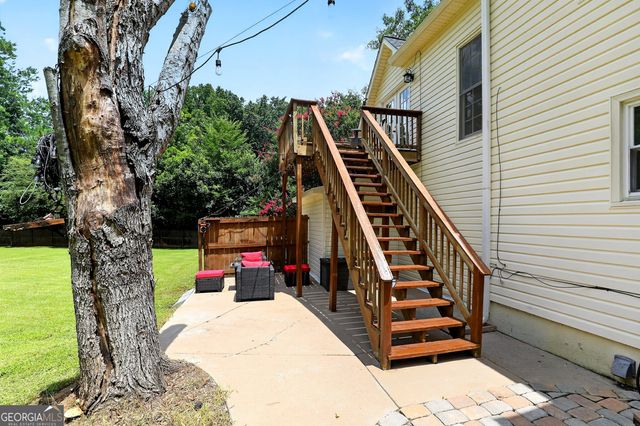 140 Creekview Trail, Fayetteville, GA 30214
